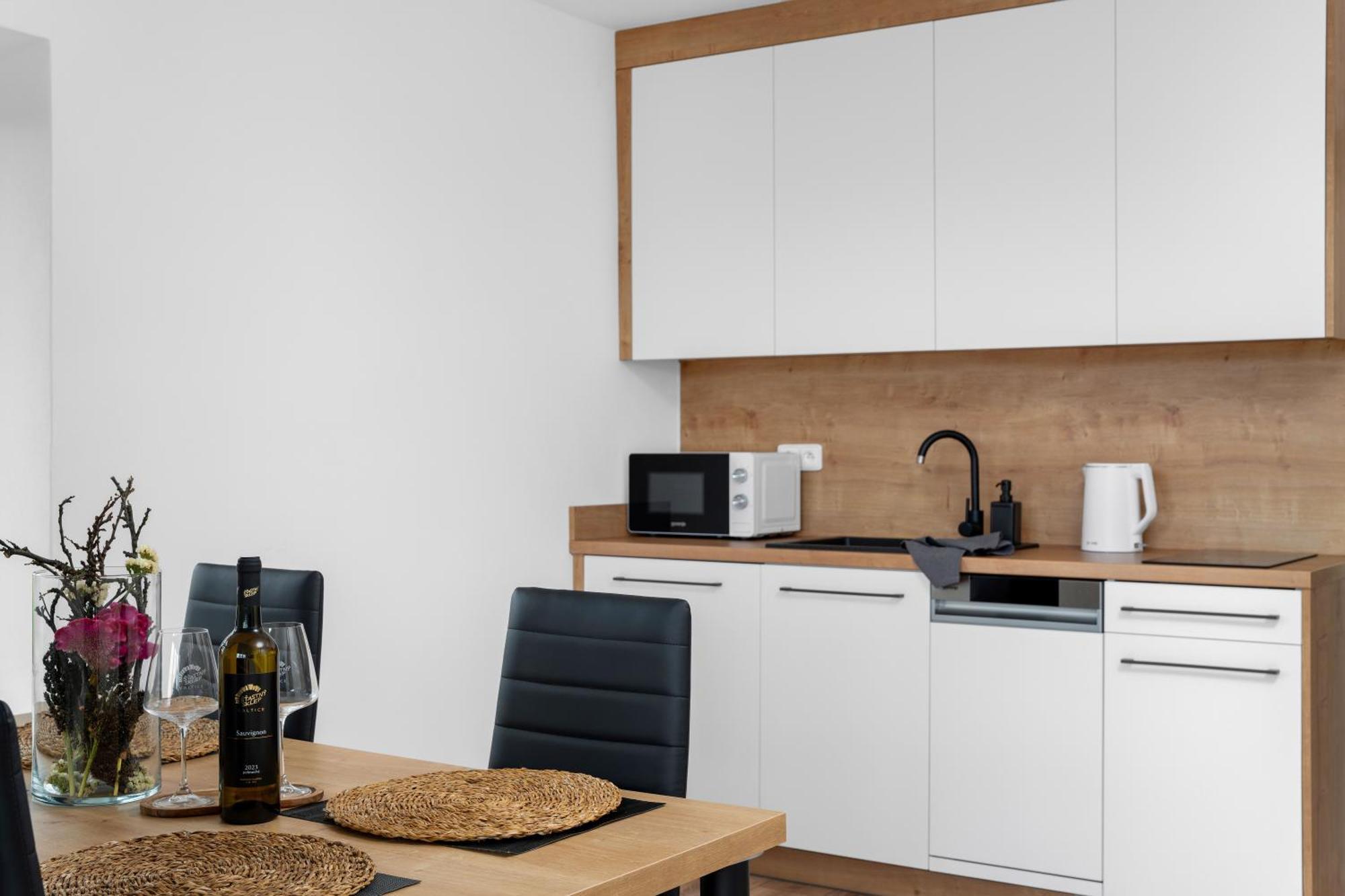 Apartmany Stastny Sklep ヴァルチツェ エクステリア 写真